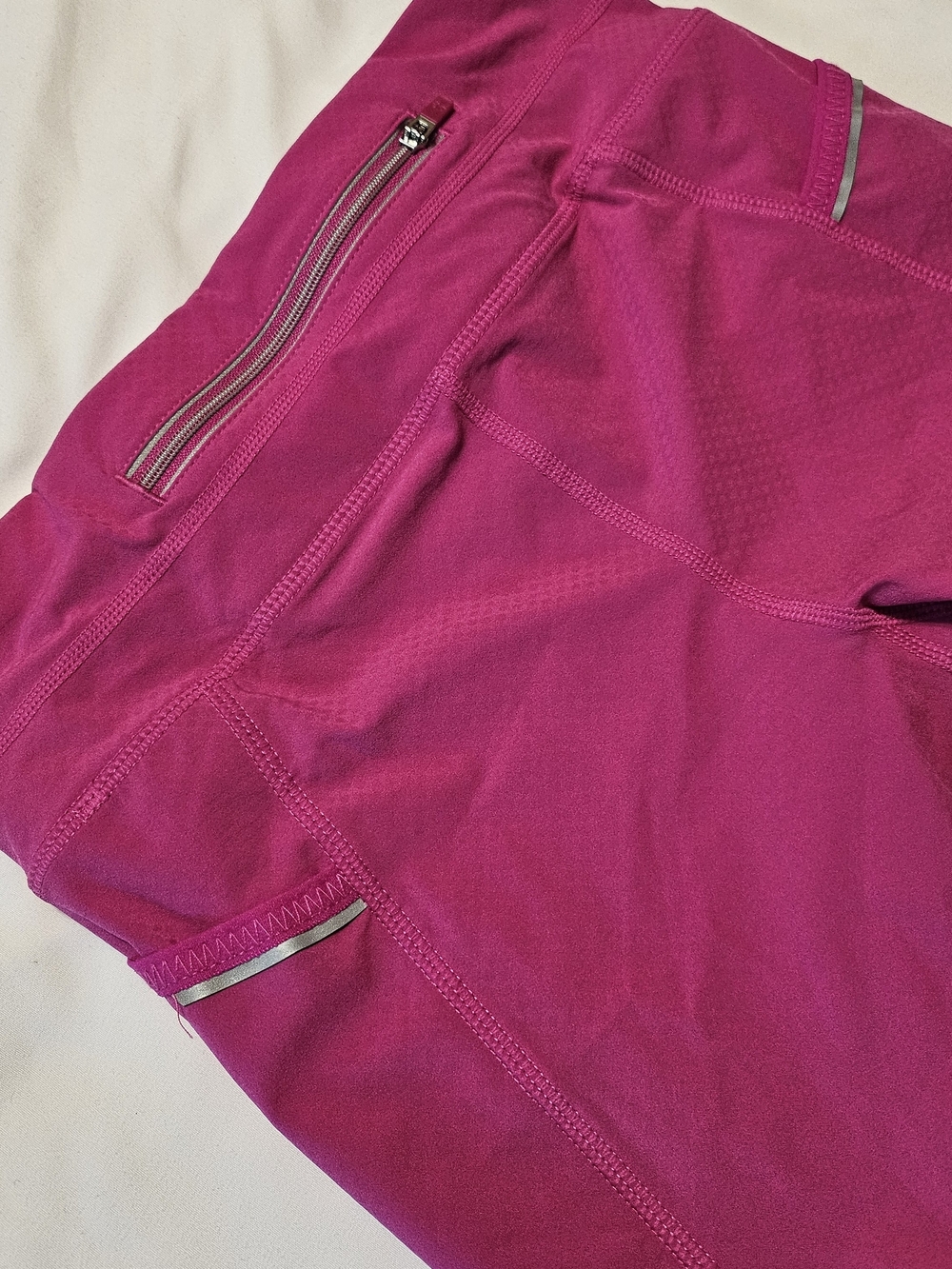 Athleta Dobby Be Free Knickers Magenta Cinch Performance Workout Capri Leggings - Picture 9 of 9
